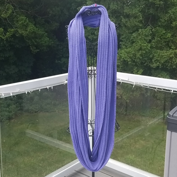 NWOT oversized knit scarf - Picture 2 of 2